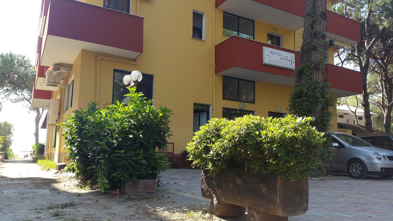 Hotel Enera Golem  Kültér fotó