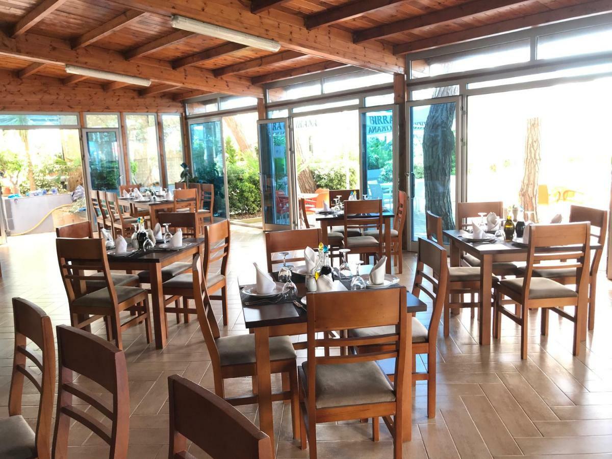 Hotel Enera Golem  Kültér fotó
