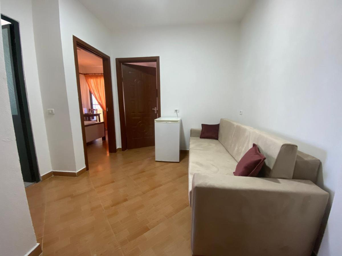 Hotel Enera Golem  Kültér fotó